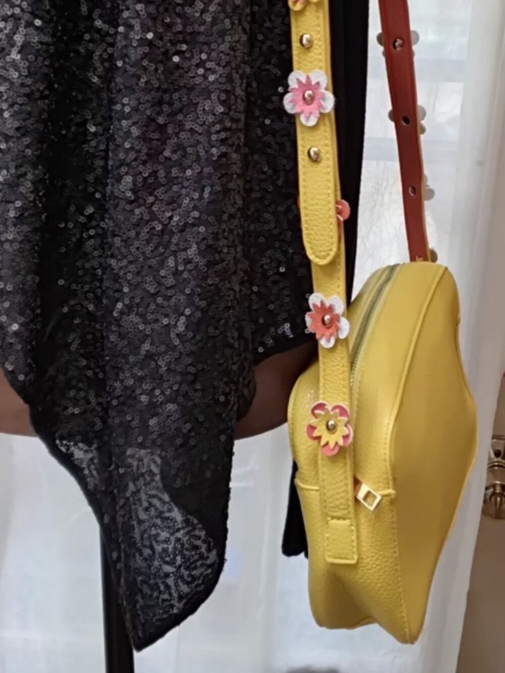 Imoshion USA Crossbody Yellow with Raised 3D Flower Strap